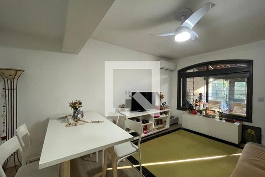 Casa para alugar com 3 quartos, 120m² em Jardim Mauá, Novo Hamburgo