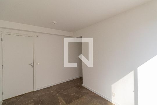 Sala/Cozinha/Área de Serviço  de apartamento para alugar com 2 quartos, 40m² em Vila Penteado, São Paulo
