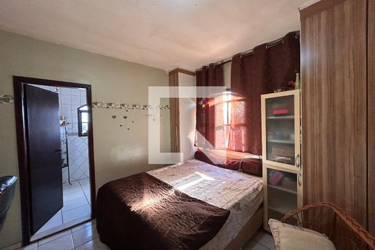 Quarto 1 - Suíte 1 de casa à venda com 3 quartos, 240m² em Vila Santana, São Paulo