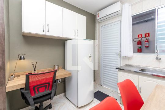 Studio de kitnet/studio para alugar com 1 quarto, 20m² em Santo Amaro, São Paulo