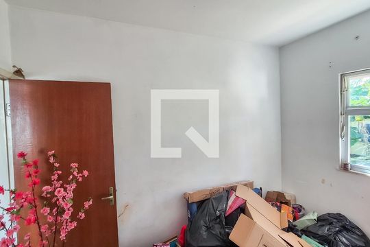 Casa à venda com 3 quartos, 75m² em Bonsucesso, Rio de Janeiro