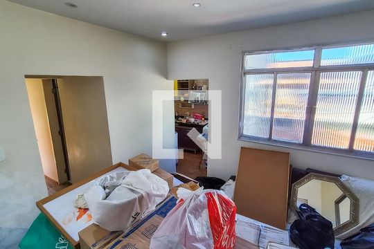 Casa à venda com 3 quartos, 75m² em Bonsucesso, Rio de Janeiro