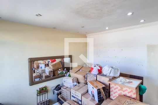 Casa à venda com 3 quartos, 75m² em Bonsucesso, Rio de Janeiro