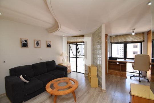 Escritório/Sala 2 de apartamento para alugar com 1 quarto, 109m² em Cabral, Curitiba