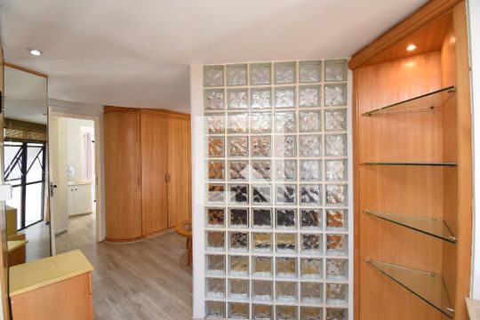 Escritório/Sala 2 de apartamento para alugar com 1 quarto, 109m² em Cabral, Curitiba