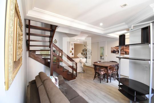 Sala de apartamento para alugar com 1 quarto, 109m² em Cabral, Curitiba