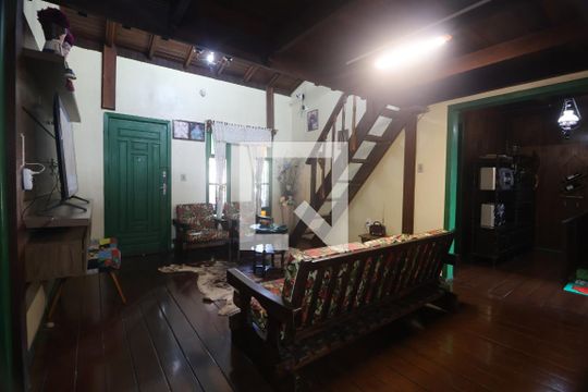 Sala de casa à venda com 3 quartos, 182m² em Estância Velha, Canoas