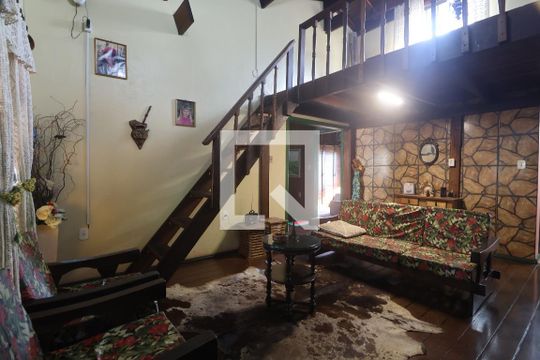 Casa para alugar com 3 quartos, 182m² em Estância Velha, Canoas