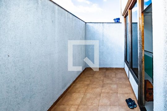 Casa à venda com 4 quartos, 600m² em Santa Terezinha, Belo Horizonte