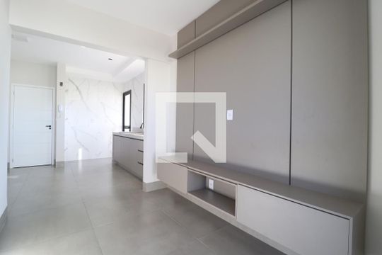 Sala de apartamento para alugar com 3 quartos, 82m² em Santa Mônica, Uberlândia