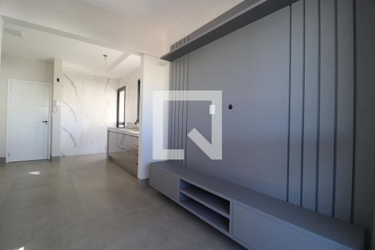 Sala de apartamento para alugar com 3 quartos, 82m² em Santa Mônica, Uberlândia