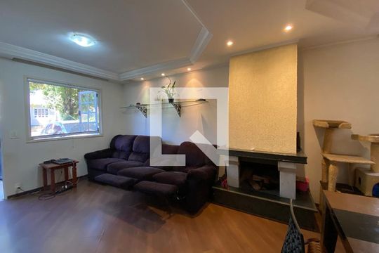 Sala de casa de condomínio para alugar com 3 quartos, 156m² em Jardim Rosa Maria, São Paulo
