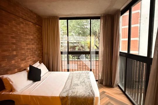 Sala/Quarto de apartamento à venda com 1 quarto, 28m² em Itaim Bibi, São Paulo
