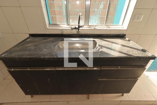 Sala/Cozinha de casa para alugar com 1 quarto, 60m² em Vila Apiai, Santo André