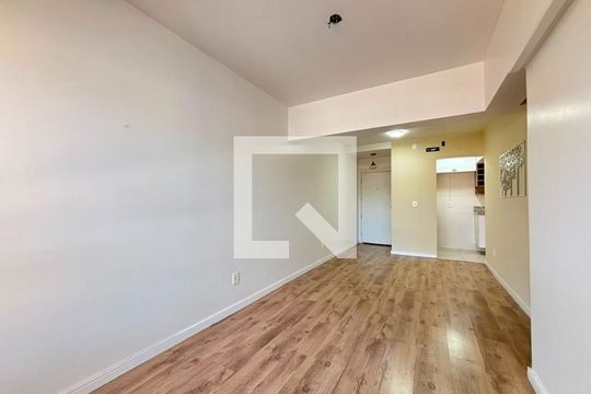 Sala de apartamento para alugar com 2 quartos, 58m² em Medianeira, Porto Alegre