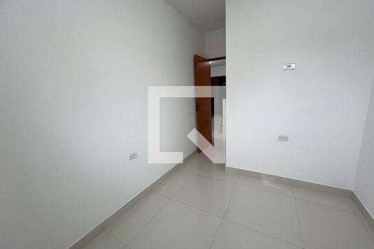 Quarto de apartamento para alugar com 2 quartos, 47m² em Jardim Santa Lidia, Mauá