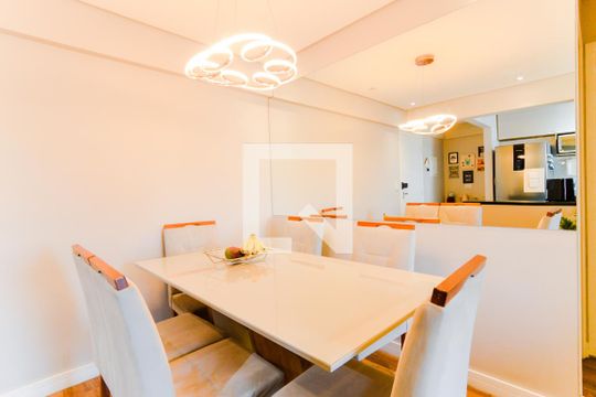 Sala de apartamento à venda com 2 quartos, 58m² em Vila Renata, Guarulhos