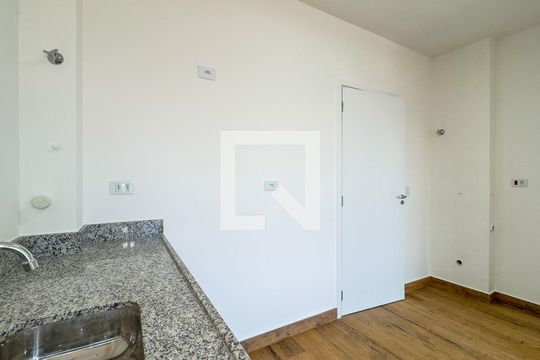 Sala, Cozinha e Área de Serviço de apartamento para alugar com 2 quartos, 42m² em Vila das Belezas, São Paulo
