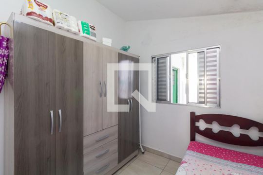 Quarto 2 de casa à venda com 3 quartos, 130m² em Conjunto Residencial José Bonifácio, São Paulo