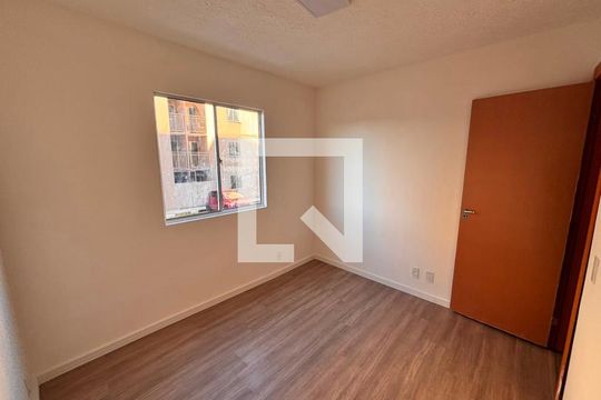 Quarto 2 de apartamento para alugar com 2 quartos, 48m² em Granja Viana, Cotia