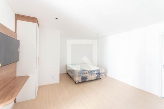 Studio de kitnet/studio à venda com 0 quarto, 32m² em Santo Cristo, Rio de Janeiro