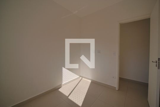 Quarto 1 de apartamento para alugar com 2 quartos, 45m² em Vila Guilhermina, São Paulo