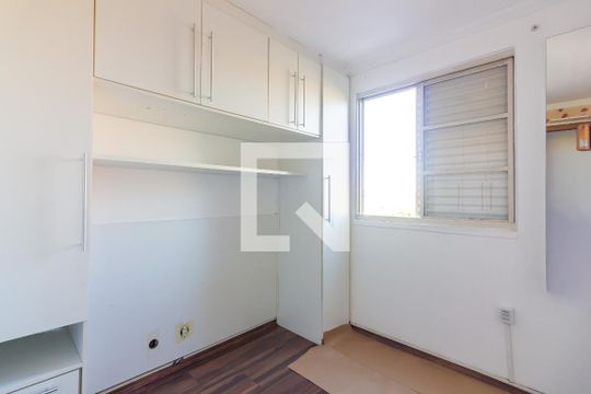 Quarto 1 de apartamento para alugar com 2 quartos, 48m² em Quitaúna, Osasco