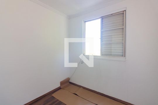 Quarto 2 de apartamento para alugar com 2 quartos, 48m² em Quitaúna, Osasco