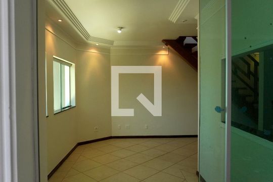 Sala 1 de casa para alugar com 4 quartos, 232m² em Jardim Acapulco, São Carlos