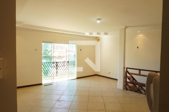 Sala 2 de casa para alugar com 4 quartos, 232m² em Jardim Acapulco, São Carlos