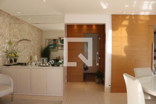 Sala de apartamento à venda com 3 quartos, 134m² em Alto da Lapa, São Paulo