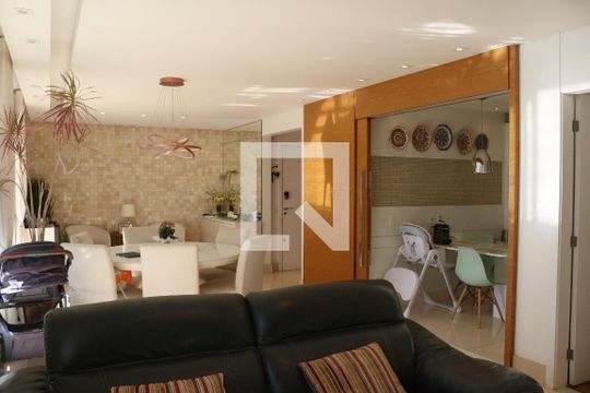Sala de apartamento à venda com 3 quartos, 134m² em Alto da Lapa, São Paulo