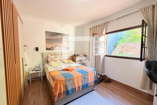 Suíte de casa à venda com 3 quartos, 262m² em Jardim Caçula, Jundiaí