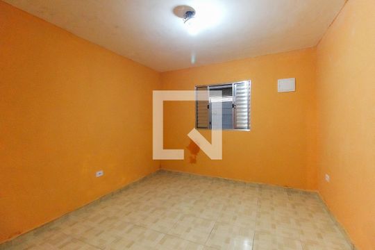 Quarto 1 de casa para alugar com 2 quartos, 85m² em Parque Guaianazes, São Paulo