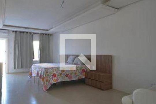 Quarto de casa para alugar com 11 quartos, 700m² em Santa Tereza, Porto Alegre