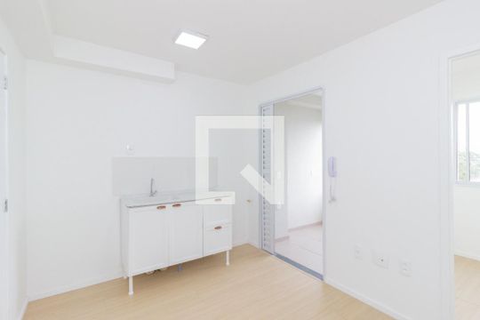 Sala de apartamento para alugar com 2 quartos, 29m² em Jardim Jaragua (sao Domingos), São Paulo
