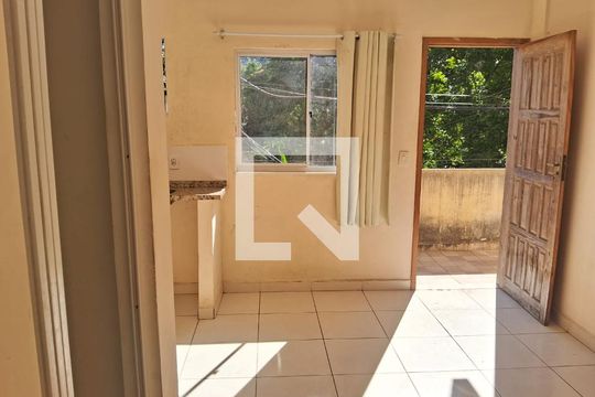 Sala/Quarto de kitnet/studio para alugar com 1 quarto, 25m² em Vargem Grande, Rio de Janeiro