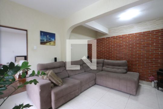 Casa à venda com 2 quartos, 225m² em Vila Industrial, São Paulo