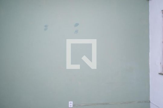 Sala de casa de condomínio para alugar com 2 quartos, 55m² em Ponto Chic, Nova Iguaçu