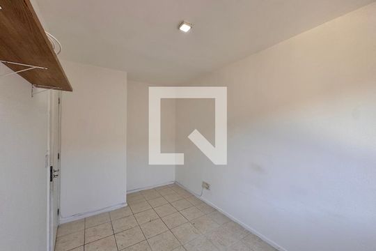 Suíte de apartamento para alugar com 3 quartos, 90m² em Vargem Grande, Rio de Janeiro