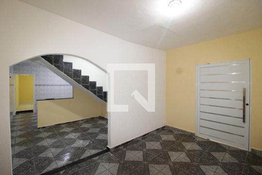 Sala de casa para alugar com 1 quarto, 120m² em Conjunto Habitacional Santa Etelvina Ii, São Paulo