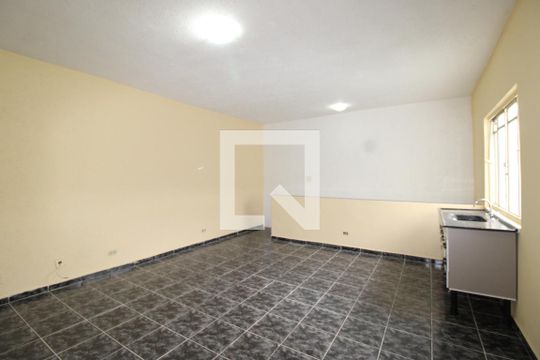 Sala e Cozinha de casa para alugar com 2 quartos, 120m² em Conjunto Habitacional Santa Etelvina Ii, São Paulo