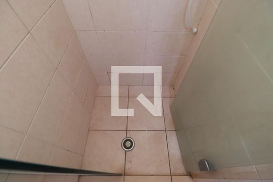 Banheiro  de apartamento para alugar com 3 quartos, 77m² em Parque Industrial Lagoinha, Ribeirão Preto
