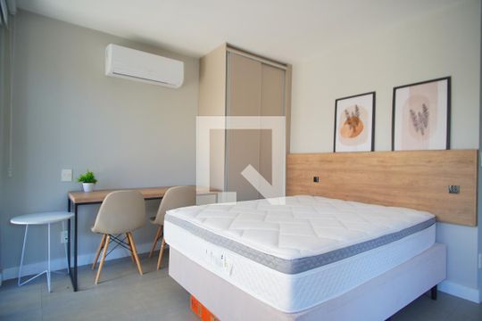 Studio de kitnet/studio para alugar com 1 quarto, 69m² em Auxiliadora, Porto Alegre