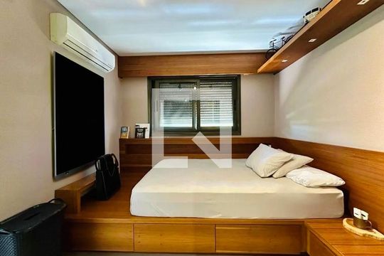 Quarto de apartamento à venda com 3 quartos, 166m² em Centro, Canoas