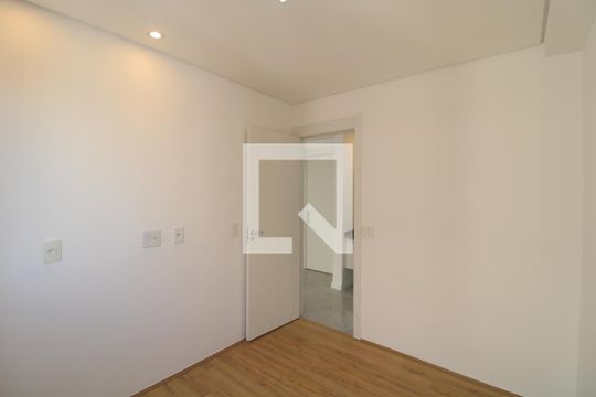 Quarto 1 de apartamento para alugar com 2 quartos, 37m² em Vila Isa, São Paulo