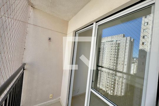 Apartamento para alugar com 3 quartos, 56m² em Jardim Testae, Guarulhos