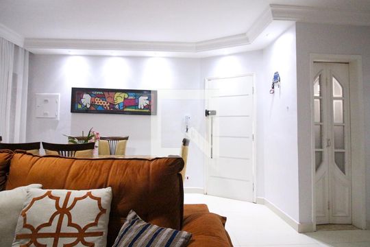 Casa para alugar com 3 quartos, 160m² em Vila Prudente, São Paulo