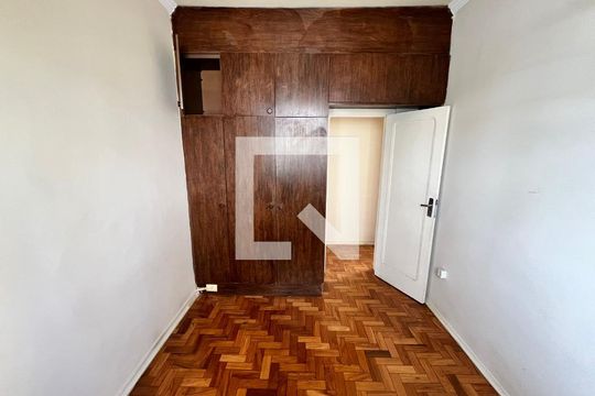 Quarto de apartamento para alugar com 3 quartos, 85m² em Floresta, Belo Horizonte