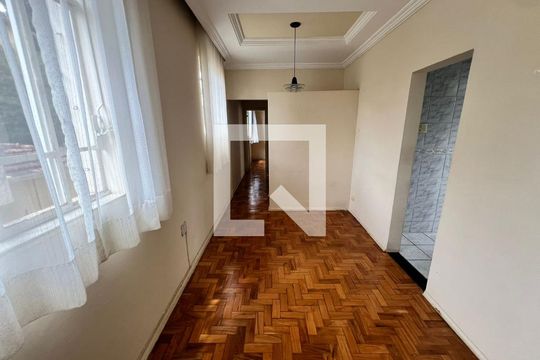 Sala de apartamento para alugar com 3 quartos, 85m² em Floresta, Belo Horizonte
